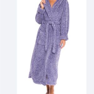 Alexander Del Rosa Cozy Purple Fleece Robe with Shawl Collar EUC size L/XL
